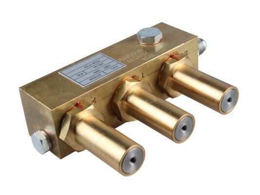 электромагнитный клапан riello 2576539